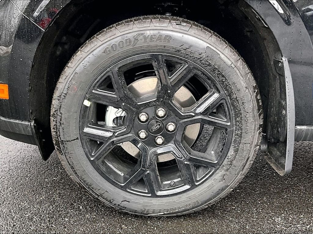 New 2026 Shadow Black Ford XLT image 12