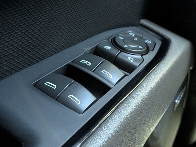 Used 2022 Blue Chevrolet ZR2 image 27
