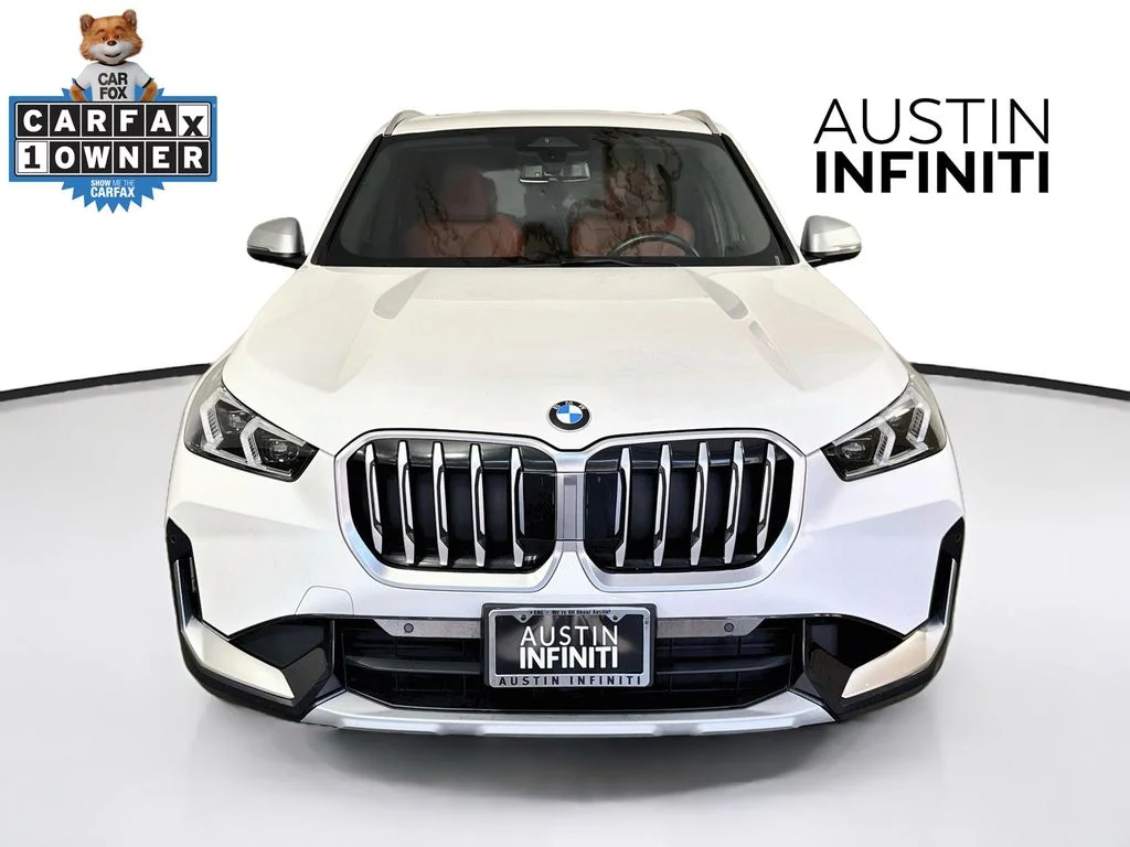 Used 2024 White BMW xDrive28i image 2
