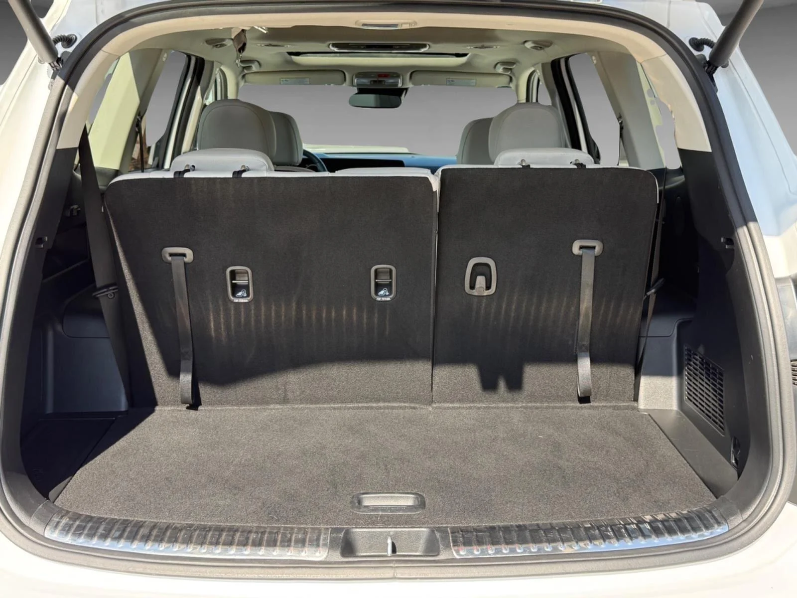 Used 2023 Glacial White Pearl Kia SX image 34