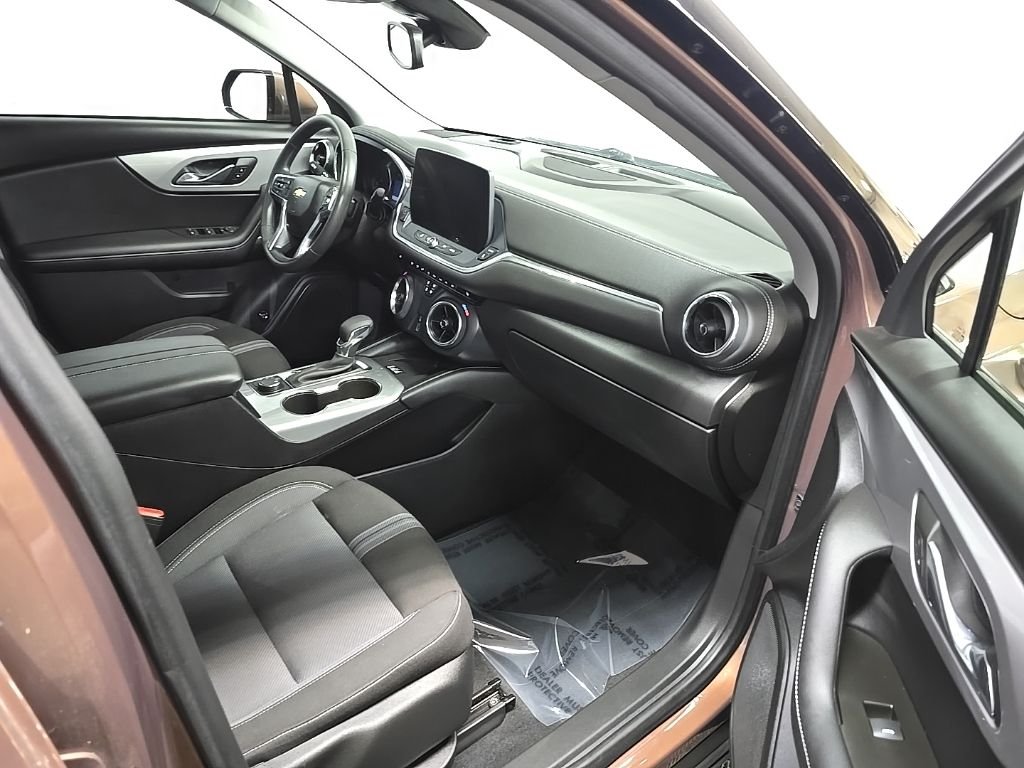 Used 2023 Bronze Metallic Chevrolet LT image 15