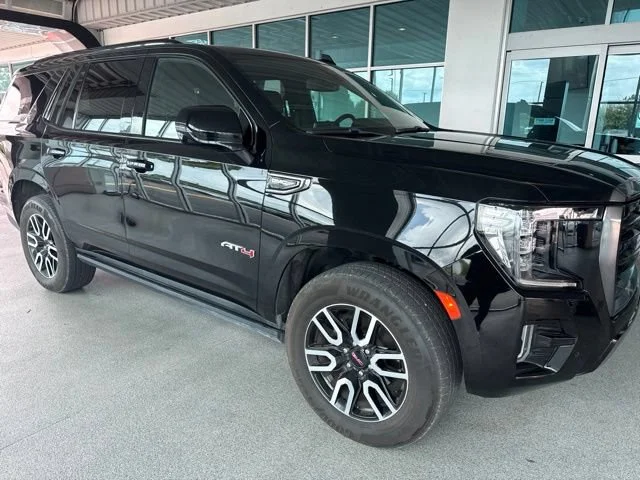Used 2021 ONYX BLACK GMC AT4 image 1