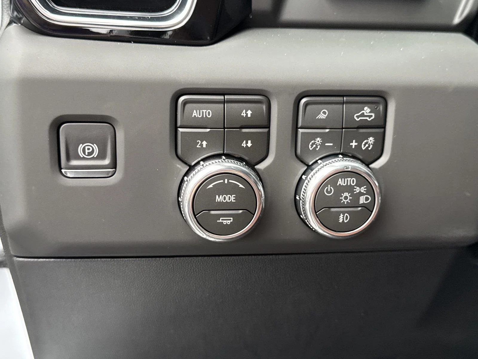 New 2026 Glacier White Tricoat GMC Denali Ultimate image 20