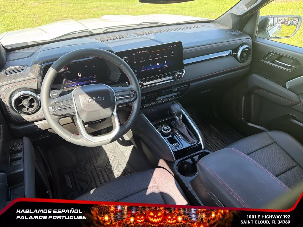 Used 2023 SUMMIT WHITE Chevrolet 4WD Z71 image 25