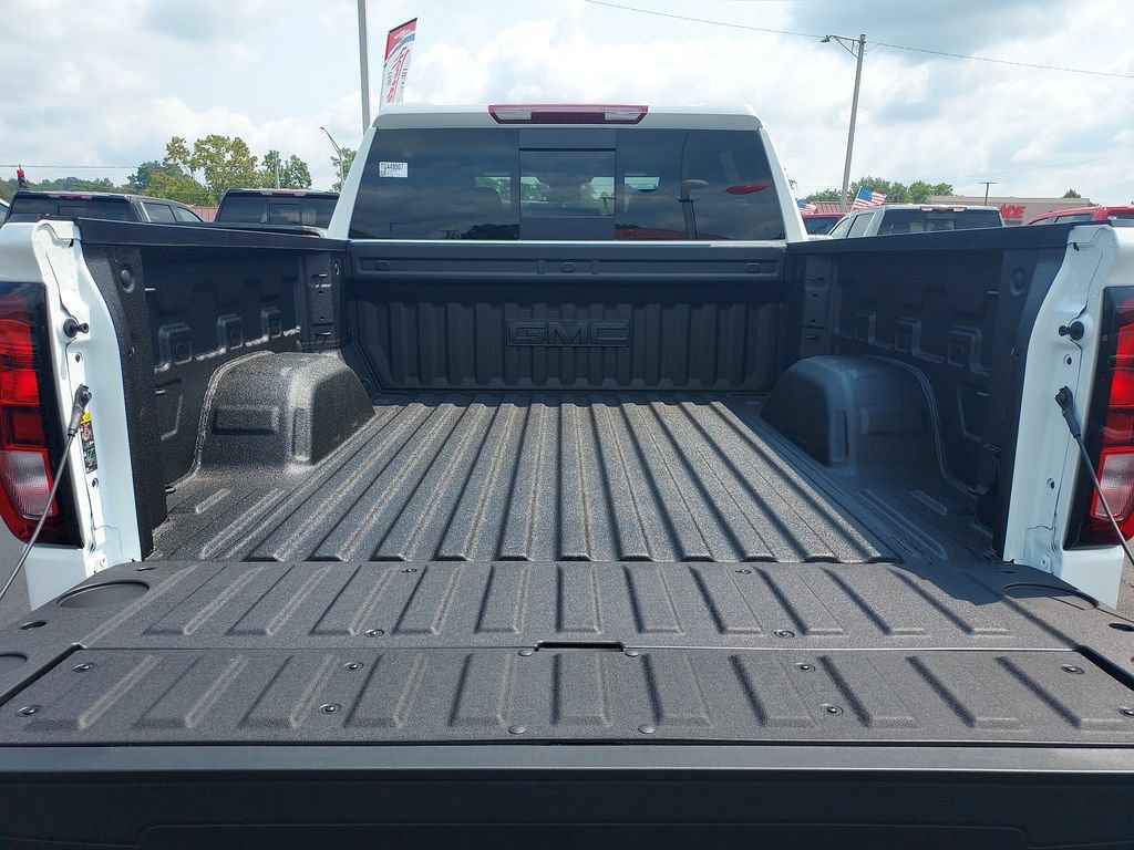 New 2026 Summit White GMC Elevation image 9