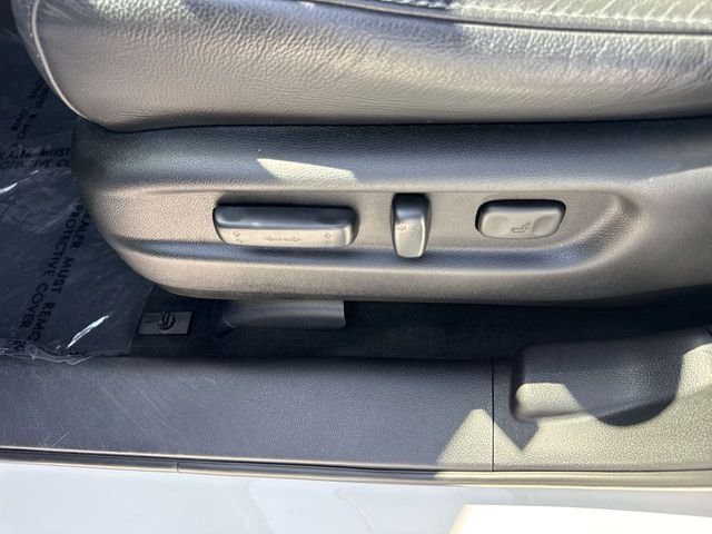 Used 2019  Honda Touring image 12