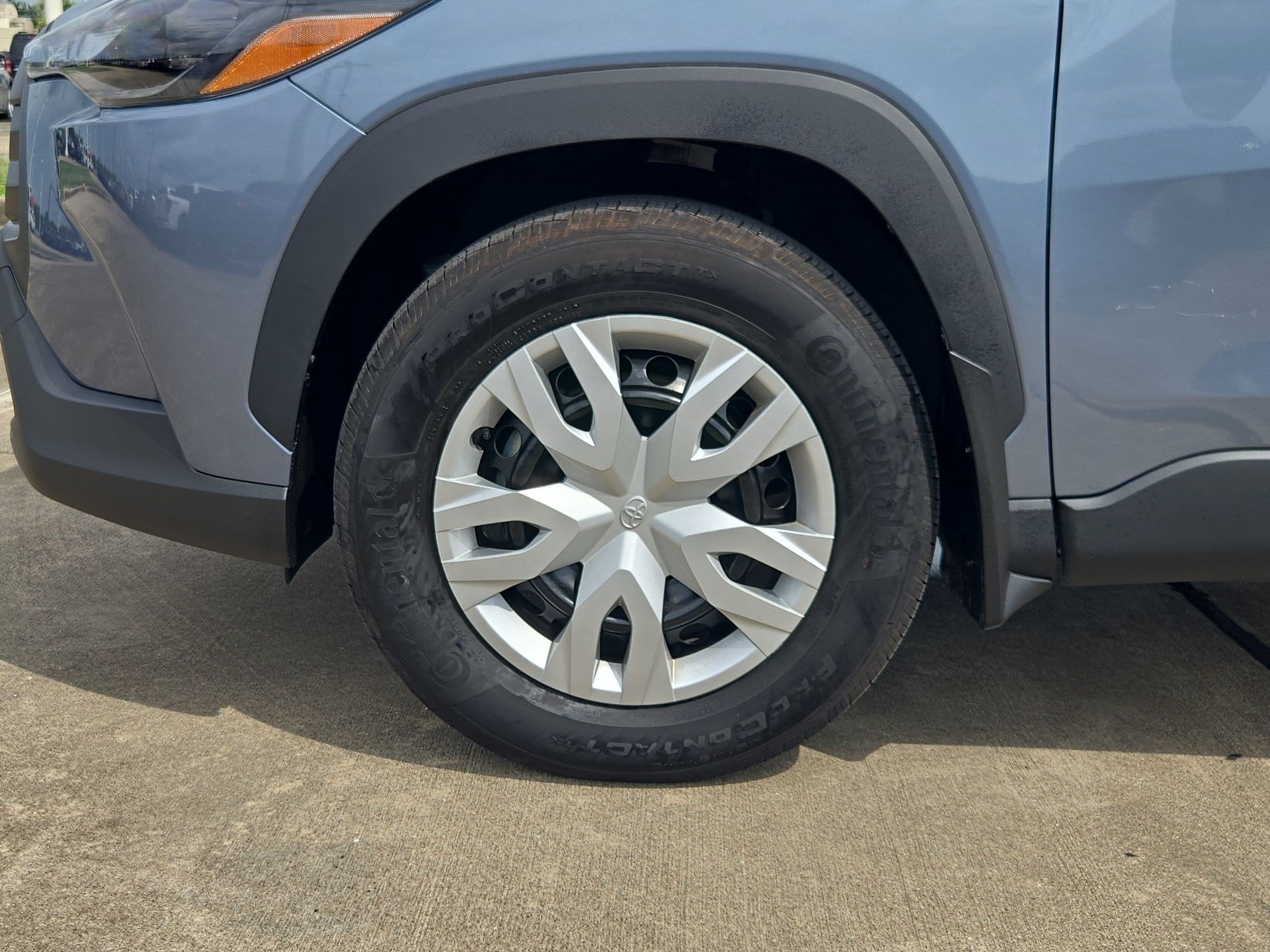 Used 2026 Blue Toyota L image 10