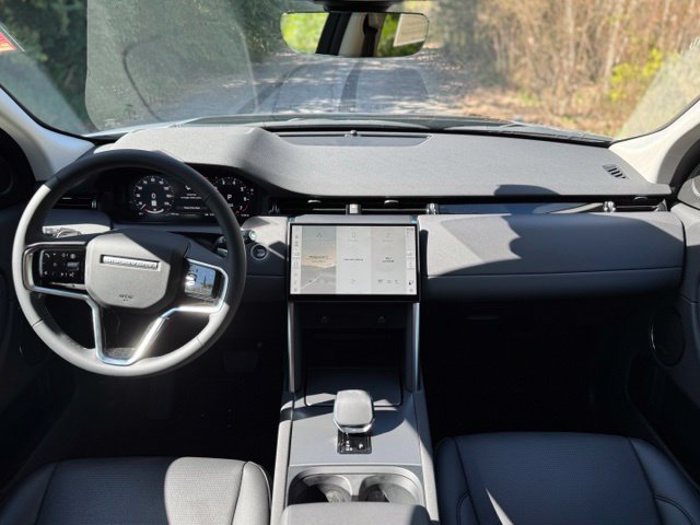 Used 2024 Hakuba Silver Metallic Land Rover S image 21