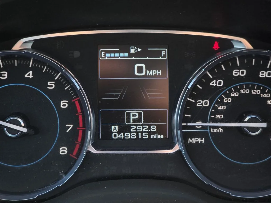 Used 2017 Silver Subaru 2.5i Limited image 31