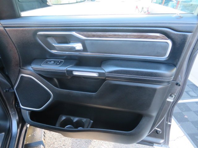 Used 2020 Granite Crystal Metallic Clearcoat Ram Laramie image 10