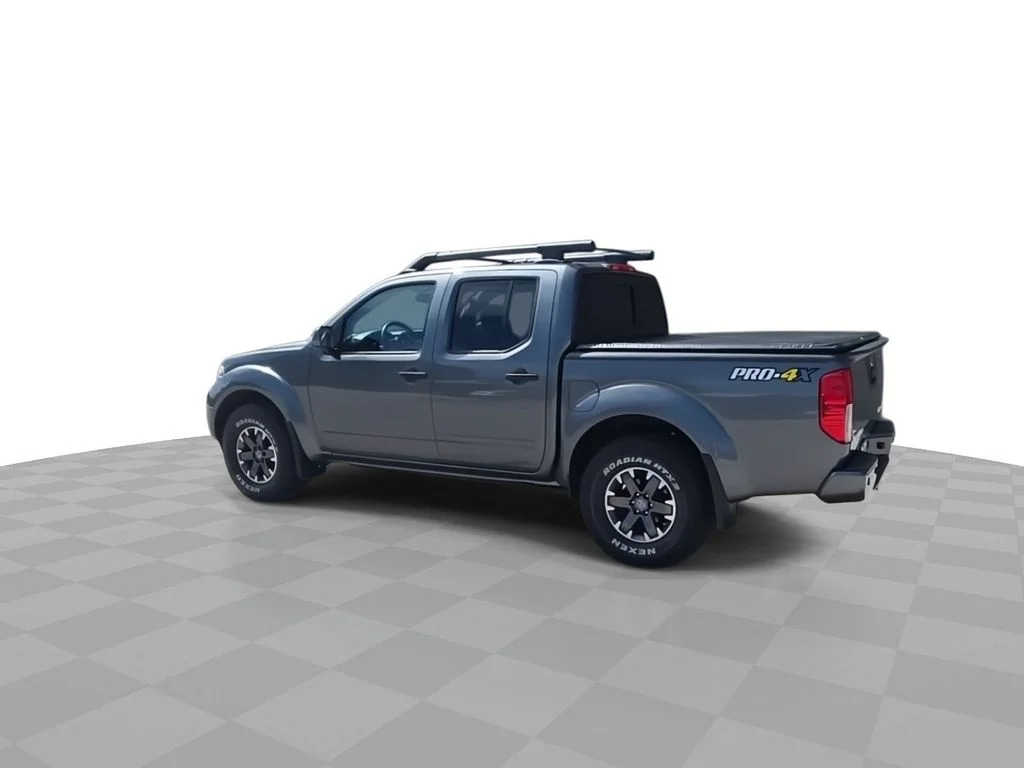 Certified Used 2019  Nissan PRO-4X image 6