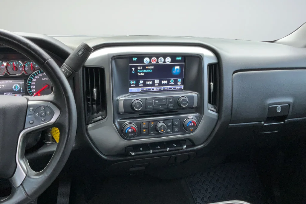 2017 Chevrolet Silverado 1500 LT Z71 - Photo 15