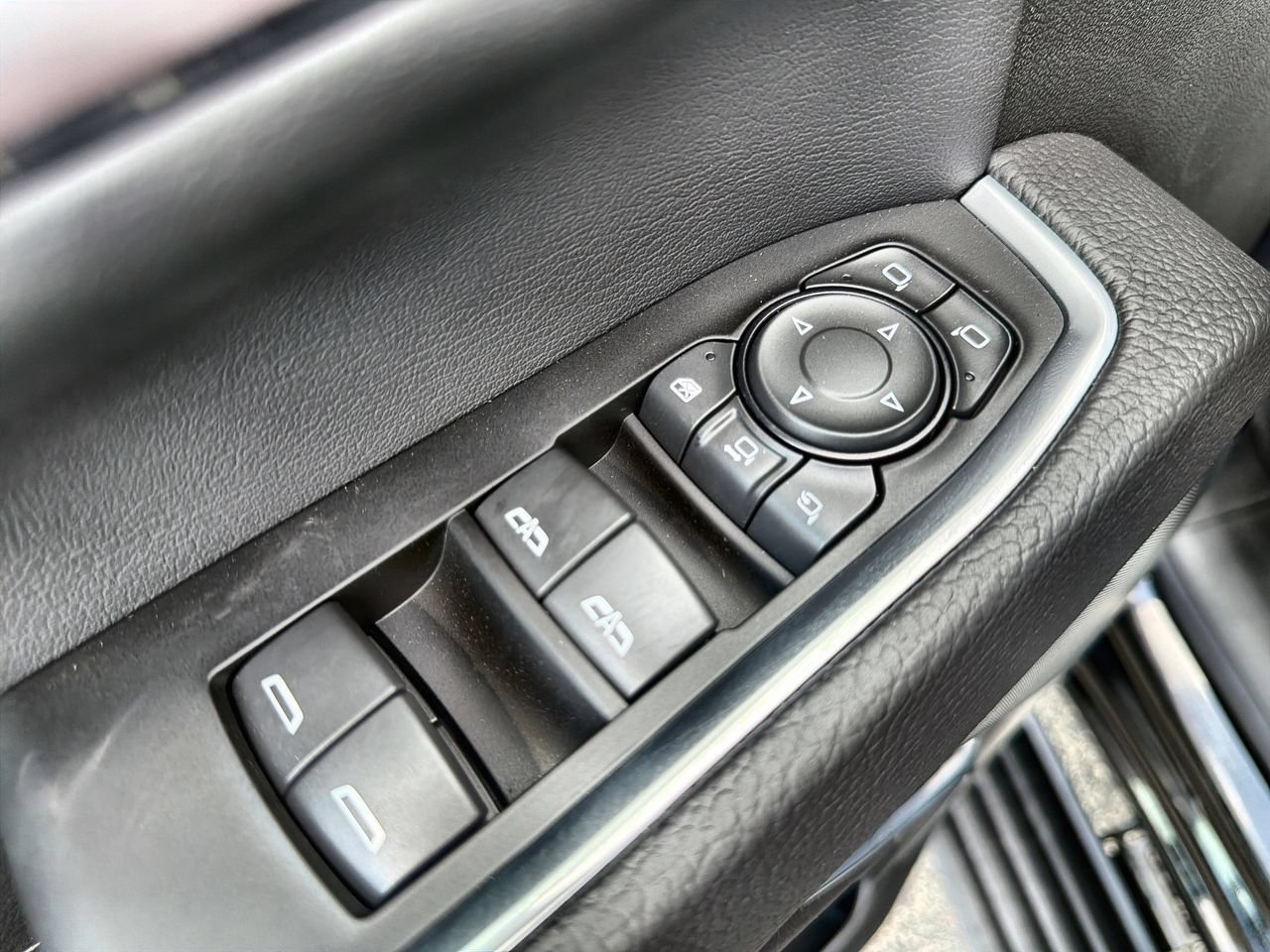 2026 GMC Sierra 3500HD Denali - Photo 19