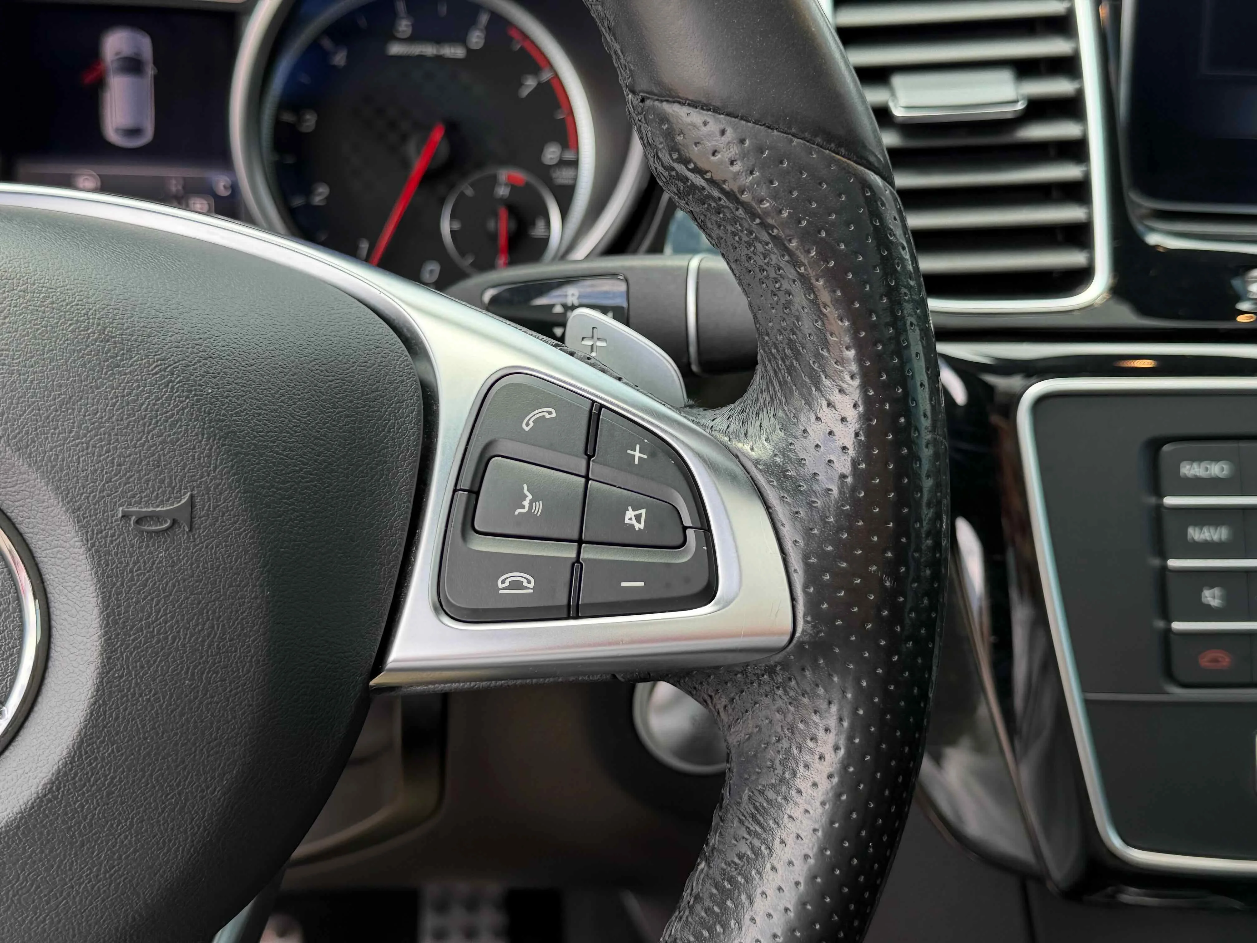 Used 2019 Black Mercedes-Benz AMG® GLE 43 image 18
