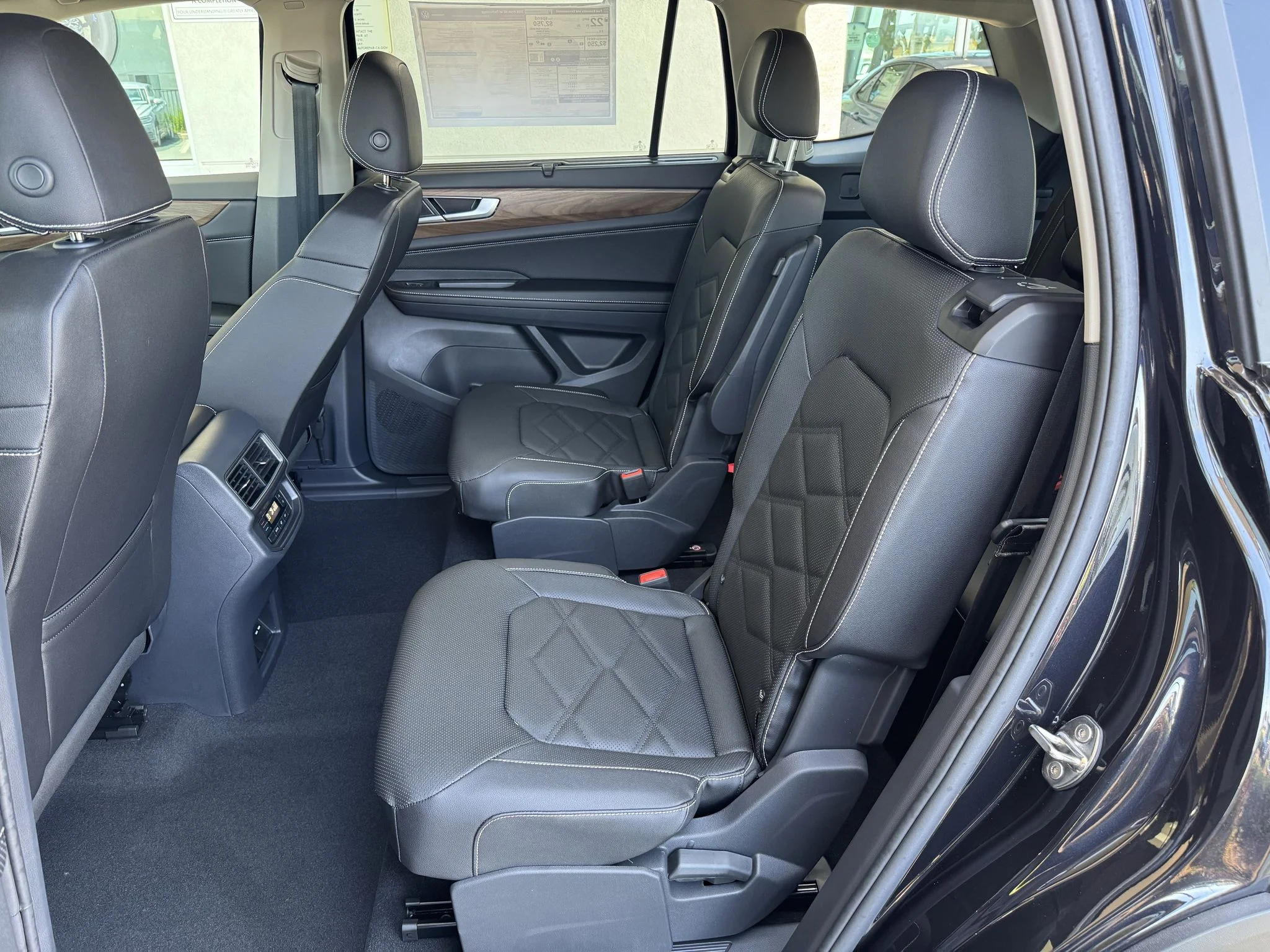New 2026 Deep Black Pearl Volkswagen 2.0T SE w/Technology image 30