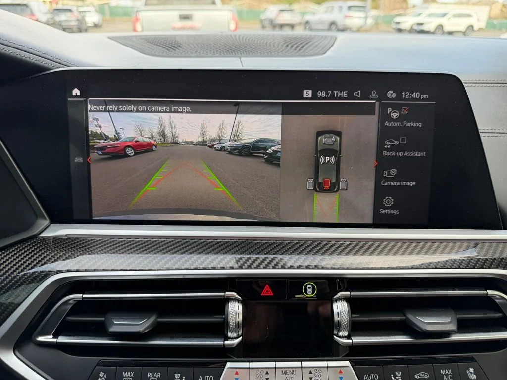 Used 2022 Manhattan Green Metallic BMW M50i image 23