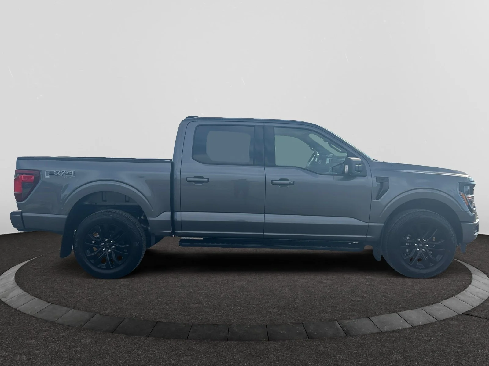 New 2026 Carbonized Grey Metallic Ford XLT image 6