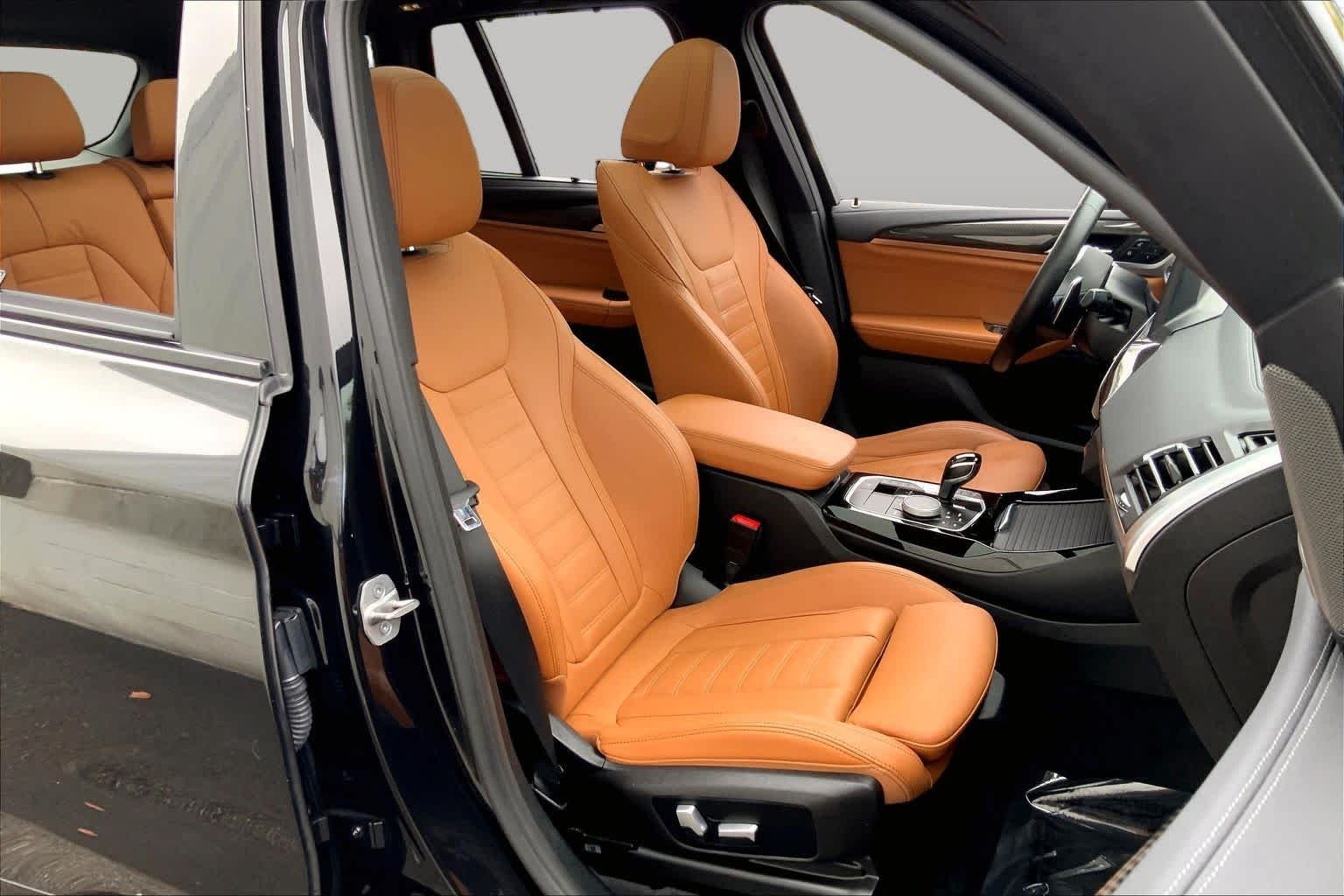 Used 2022 Black Sapphire Metallic BMW M40i image 8