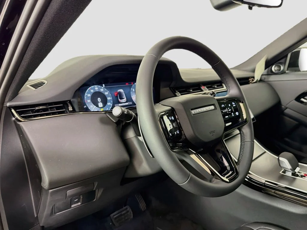 New 2026 Santorini Black Land Rover S image 9