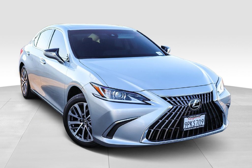 Used 2025 Iridium Lexus 350 image 2