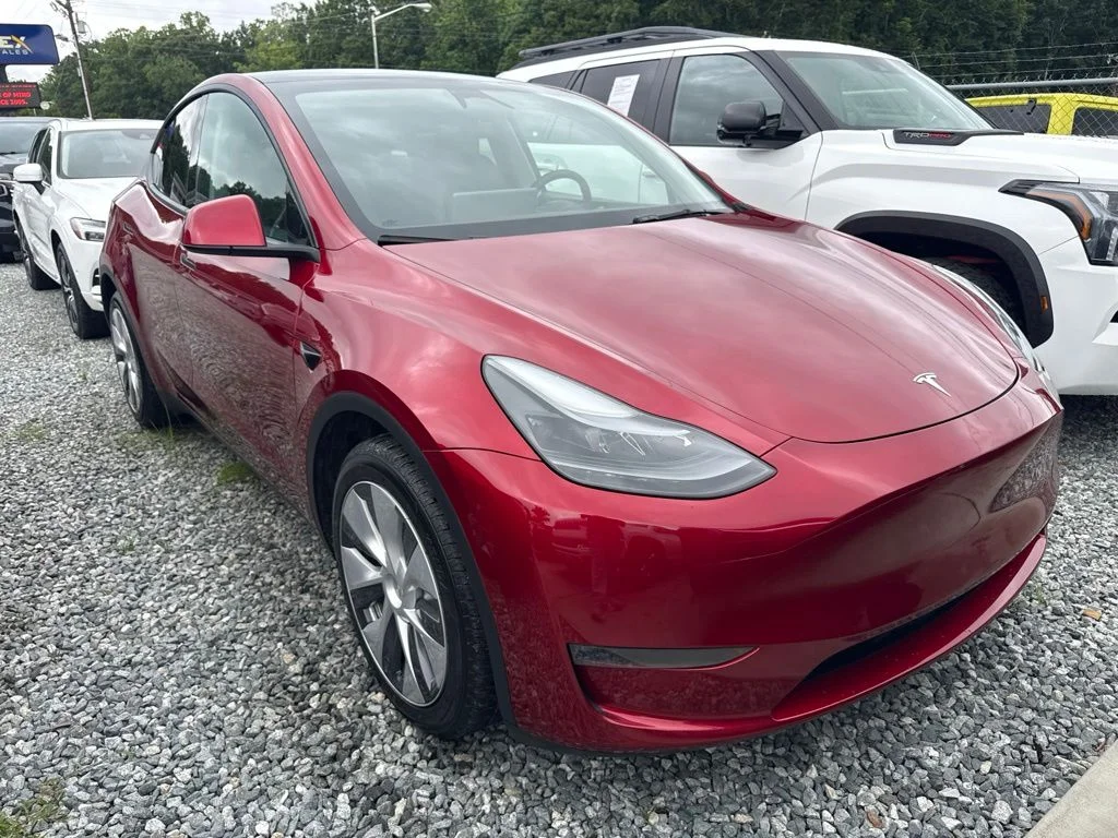 Used 2024 Red Tesla Long Range image 2