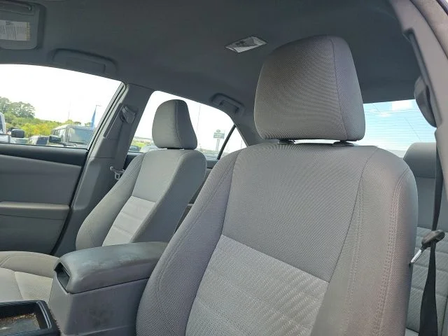 Used 2016 Gray Toyota LE image 19
