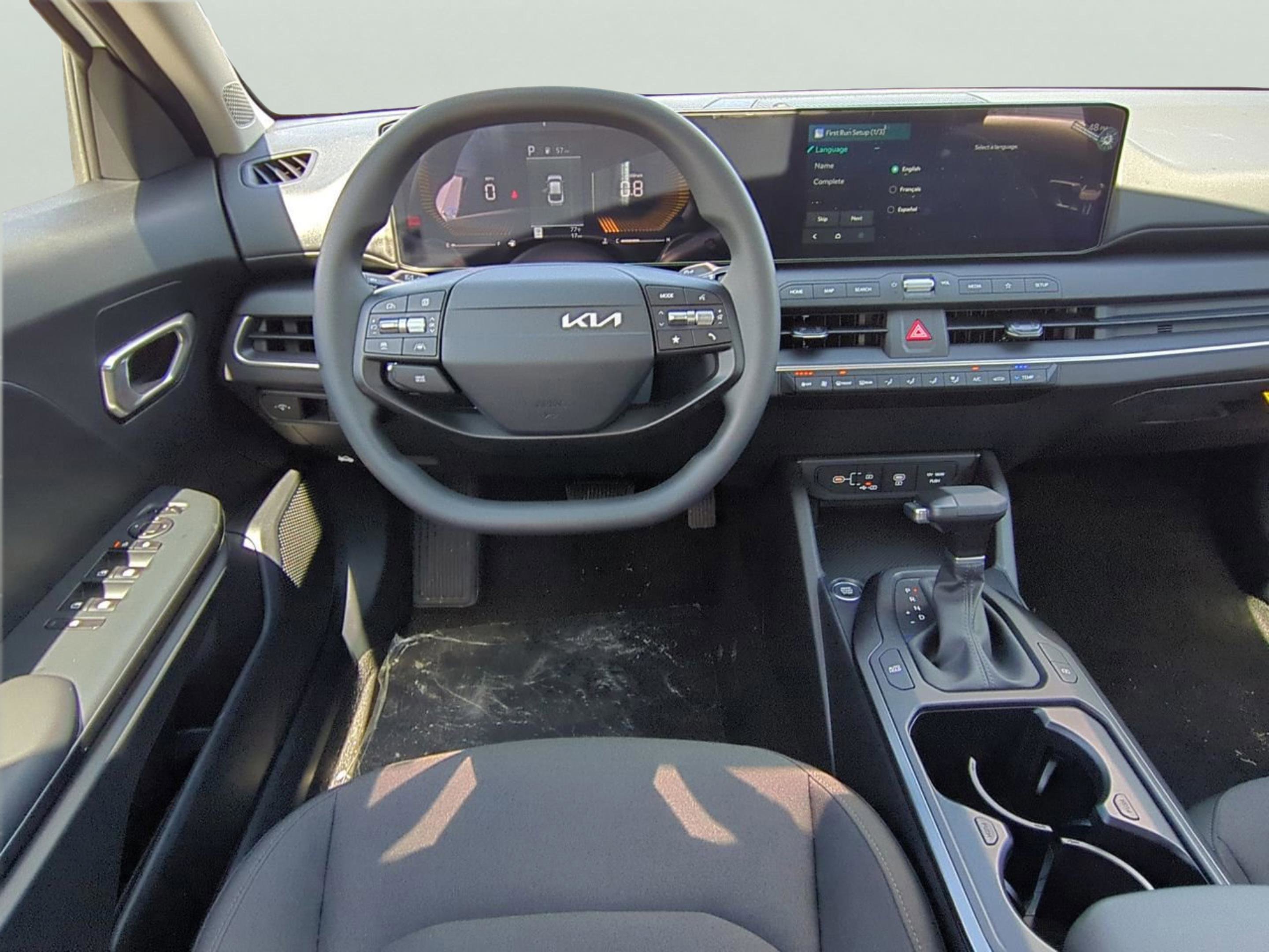 New 2026 Snow White Pearl Kia LXS image 17