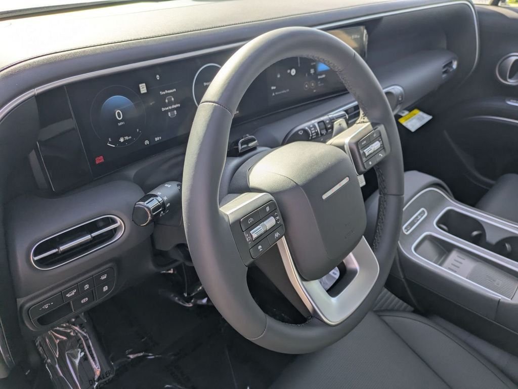 New 2026 White Hyundai SEL Premium image 15