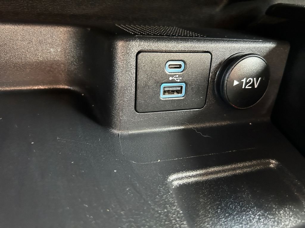 Used 2022 Gray Ford SE image 30