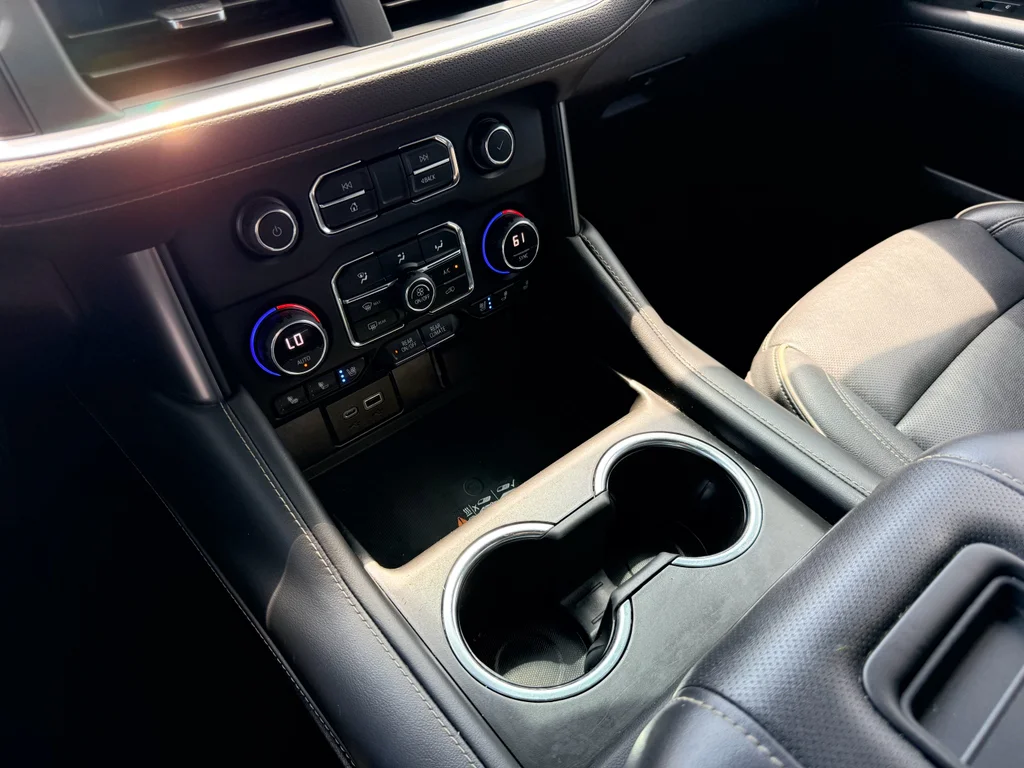 Used 2022 Summit White Chevrolet Premier image 20