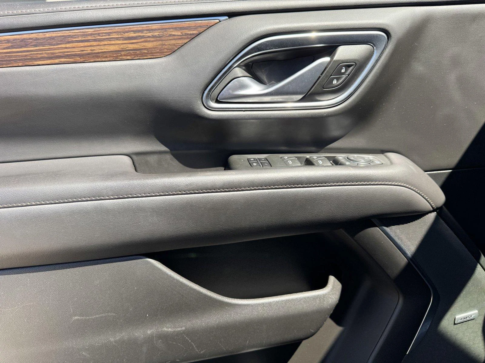 Used 2022 Black Chevrolet High Country image 17