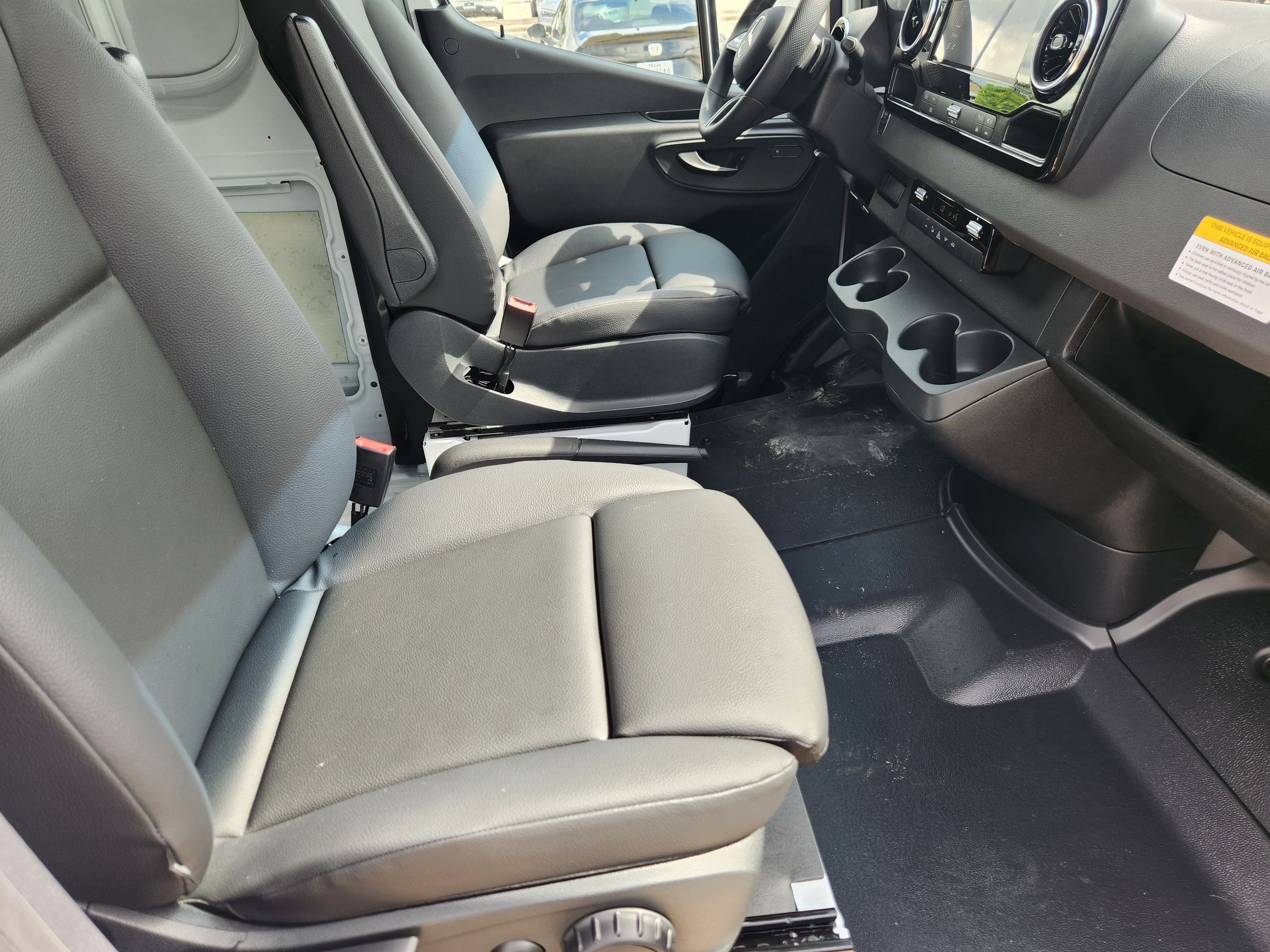 2025 Mercedes-Benz Sprinter Cargo Van Base - Photo 11