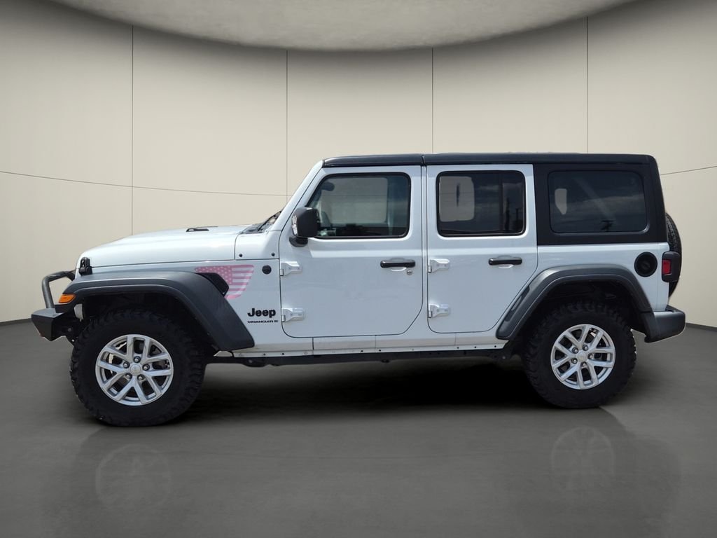 Used 2023 White Jeep Sport S image 4