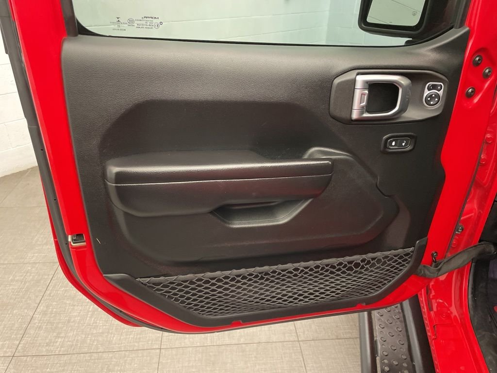 Used 2020 Red Jeep Unlimited Rubicon image 20