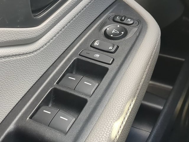 Used 2018 Silver Honda EX-L image 30