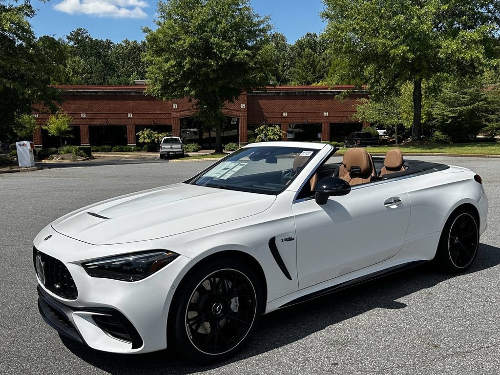 New 2027 MANUFAKTUR Moonlight White Metallic Mercedes-Benz AMG® CLE 53 image 37