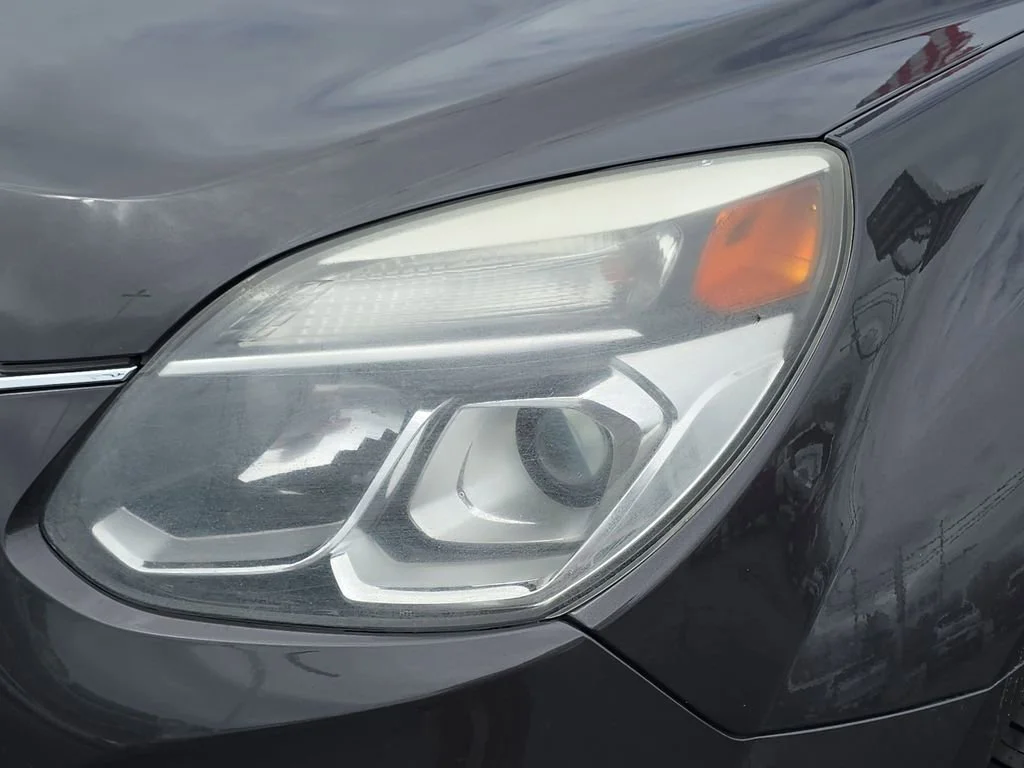 Used 2016 TUNGSTEN METALLIC Chevrolet LT image 32