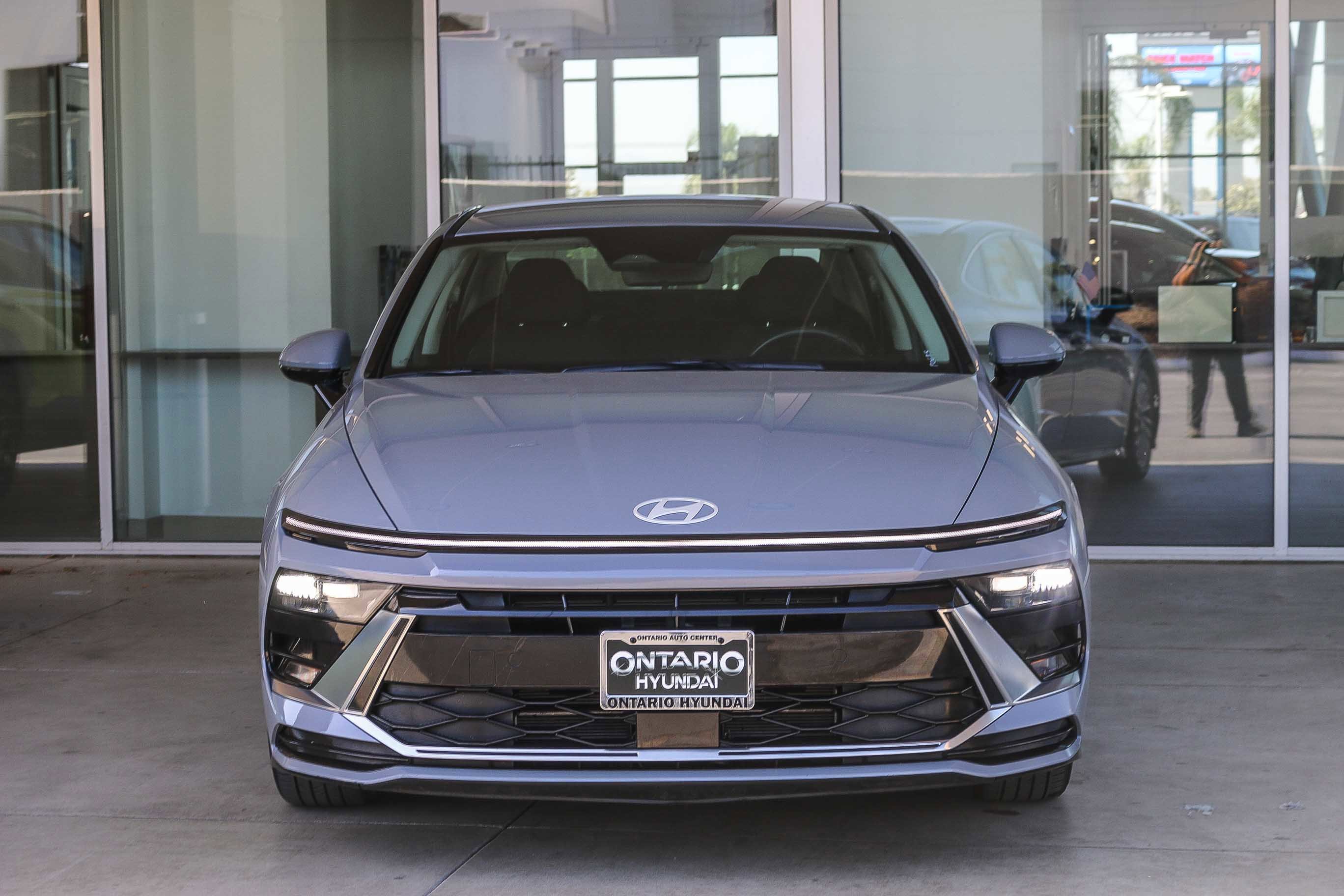 Certified Used 2025 Transmission Blue Hyundai SEL image 3