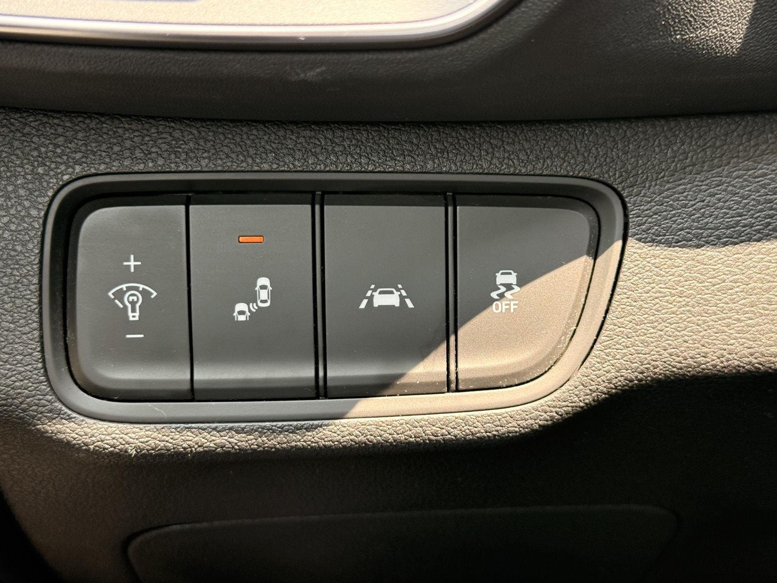 Used 2019 Stormy Sea Hyundai SE image 30
