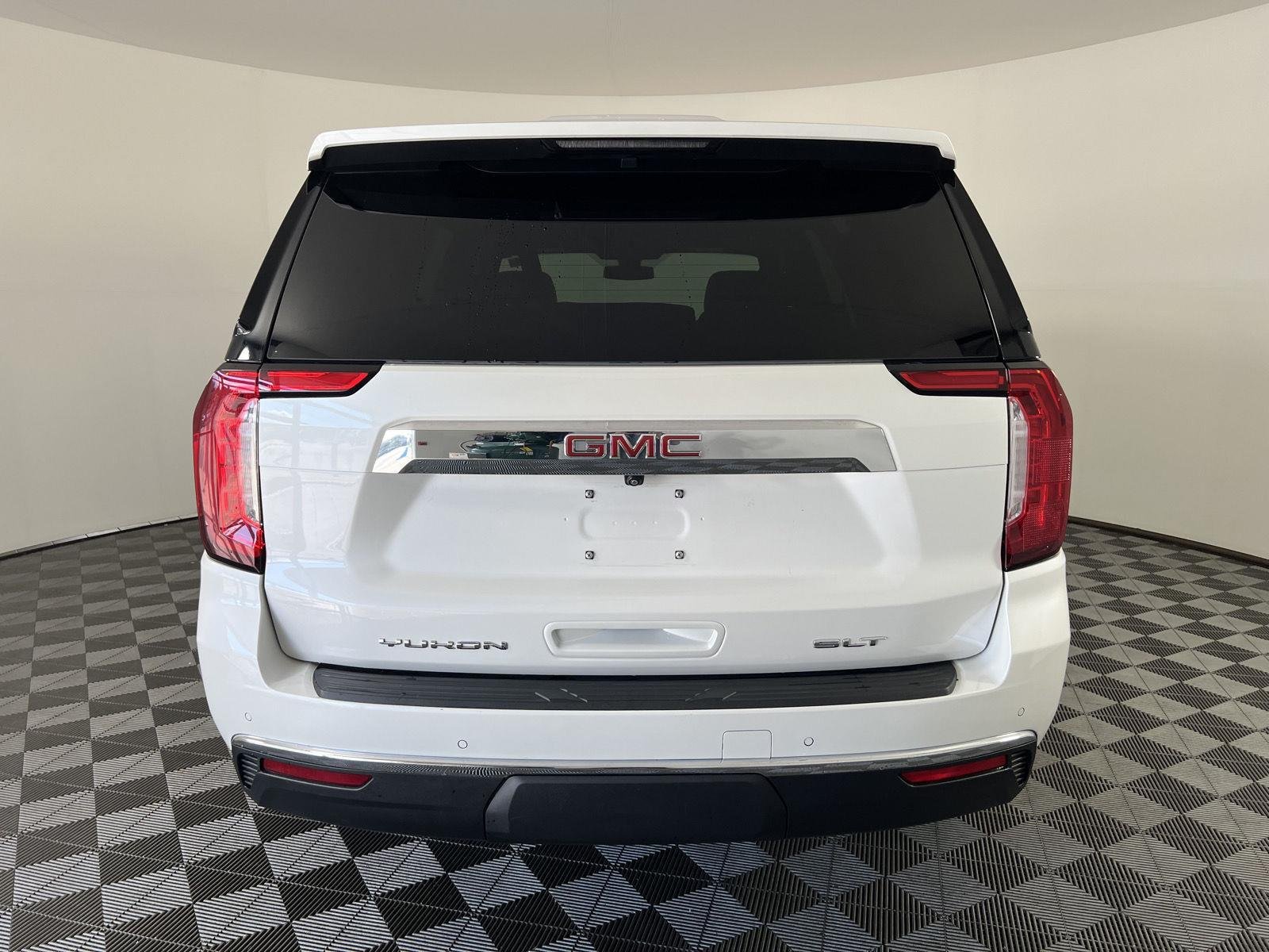 Used 2022 White Frost GMC SLT image 31