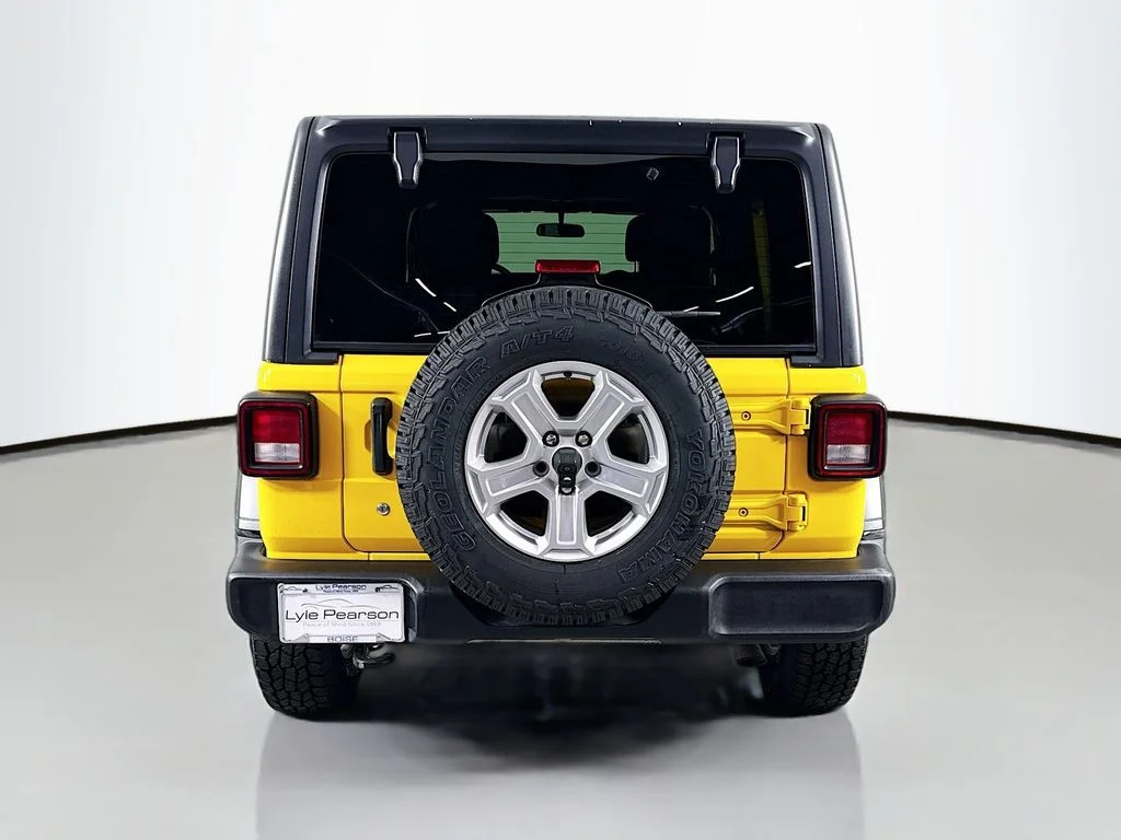 Used 2019 Hellayella Clearcoat Jeep Unlimited Sport S image 10