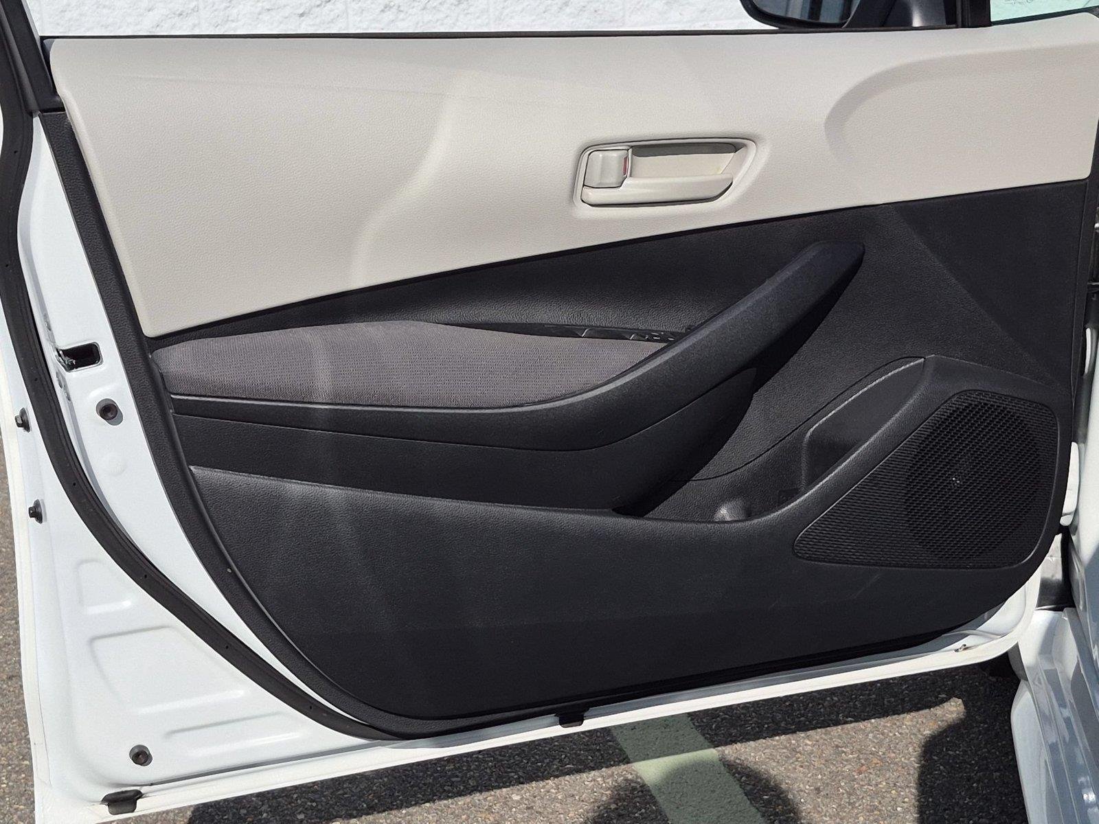 Used 2026 Wind Chill Pearl Toyota LE image 14