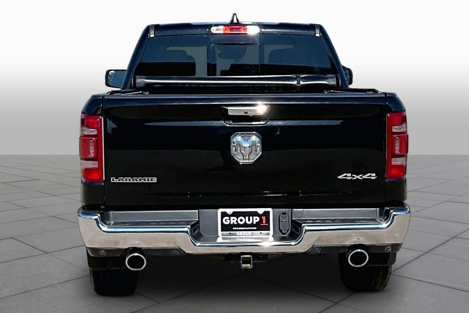 Used 2022 Diamond Black Crystal Pearlcoat Ram Laramie image 4