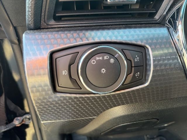Used 2016 Shadow Black Ford GT Premium image 13