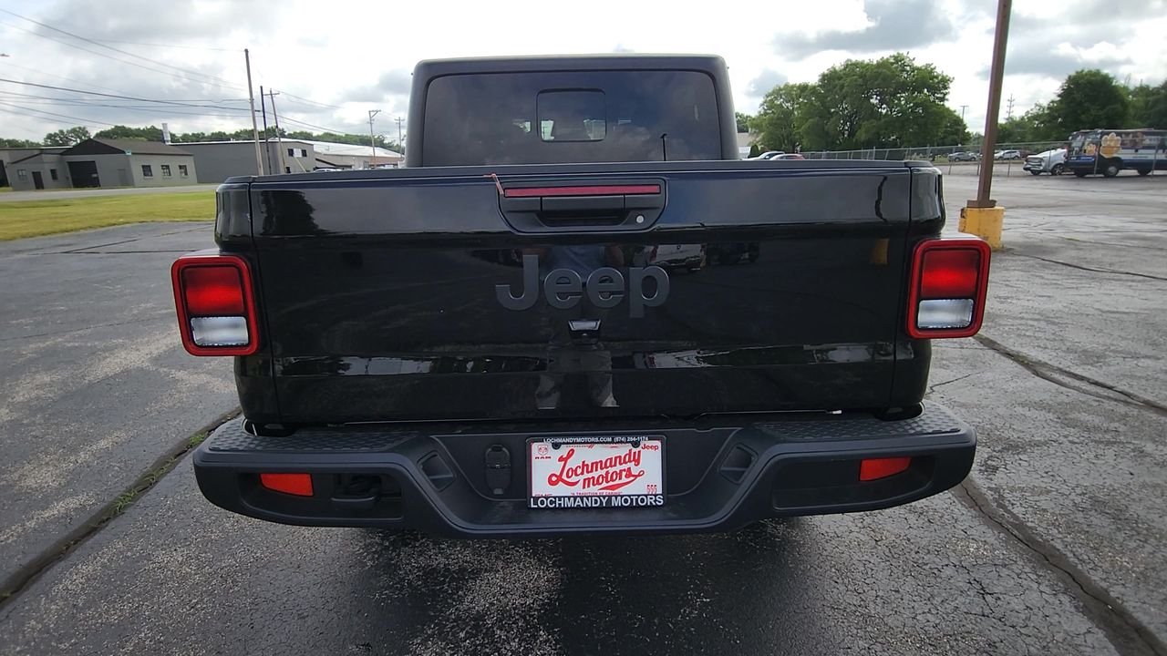 New 2026 Black Clear-Coat Exterior Paint Jeep Sport S image 7