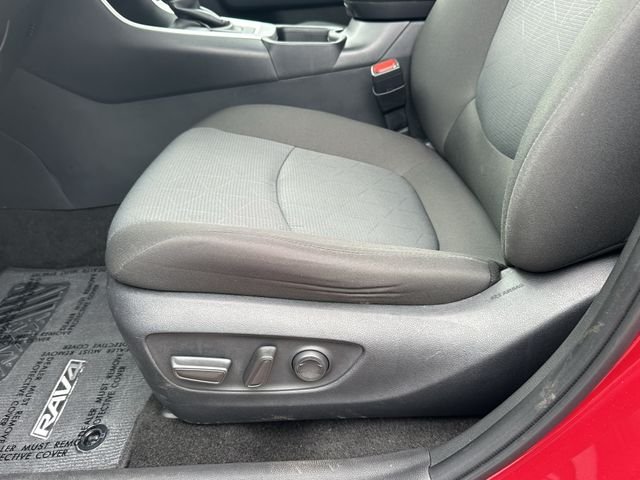 Used 2025 Red Toyota XLE image 27