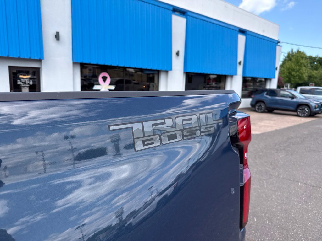 New 2026 Lakeshore Blue Metallic Chevrolet LT image 17
