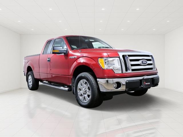 Used 2009  Ford XL image 1