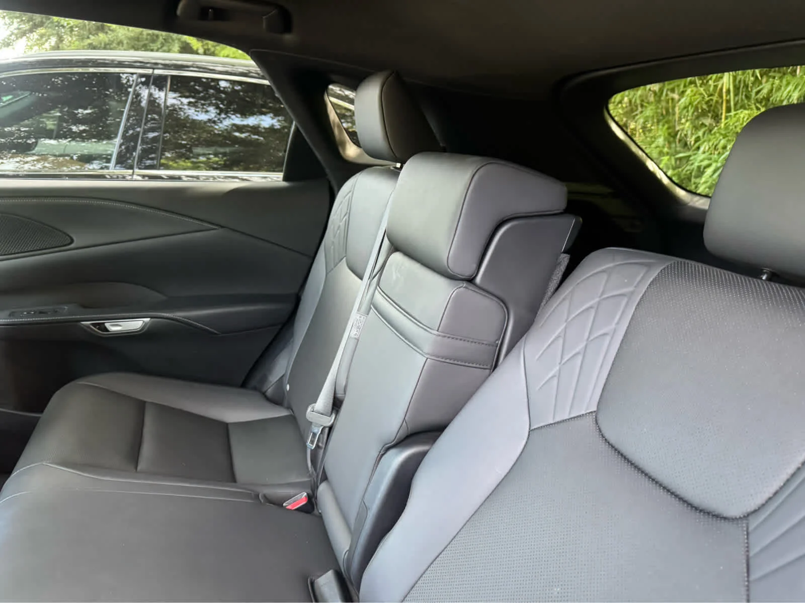 Used 2025 Nori Green Pearl Lexus Premium image 20