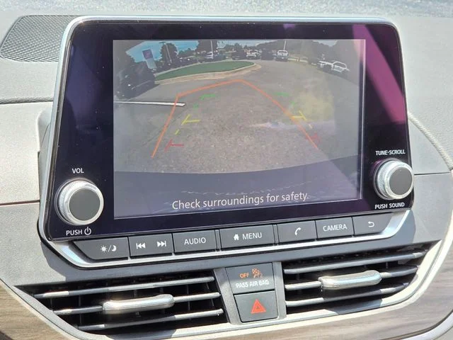 2025 Nissan Altima SV - Photo 23